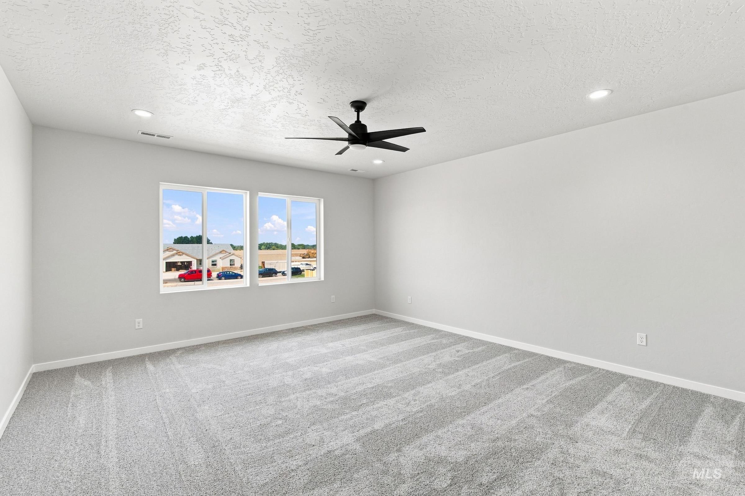 4559 S Amsterdam Ave Property Photo 33