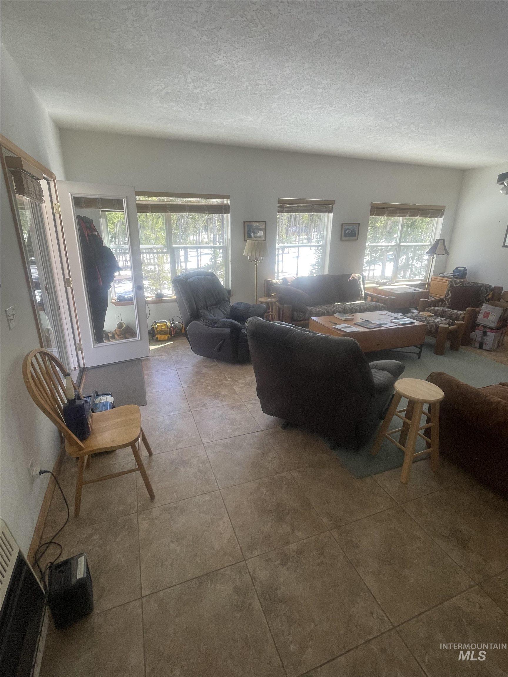 17567 Edwardsburg Rd Property Photo 6