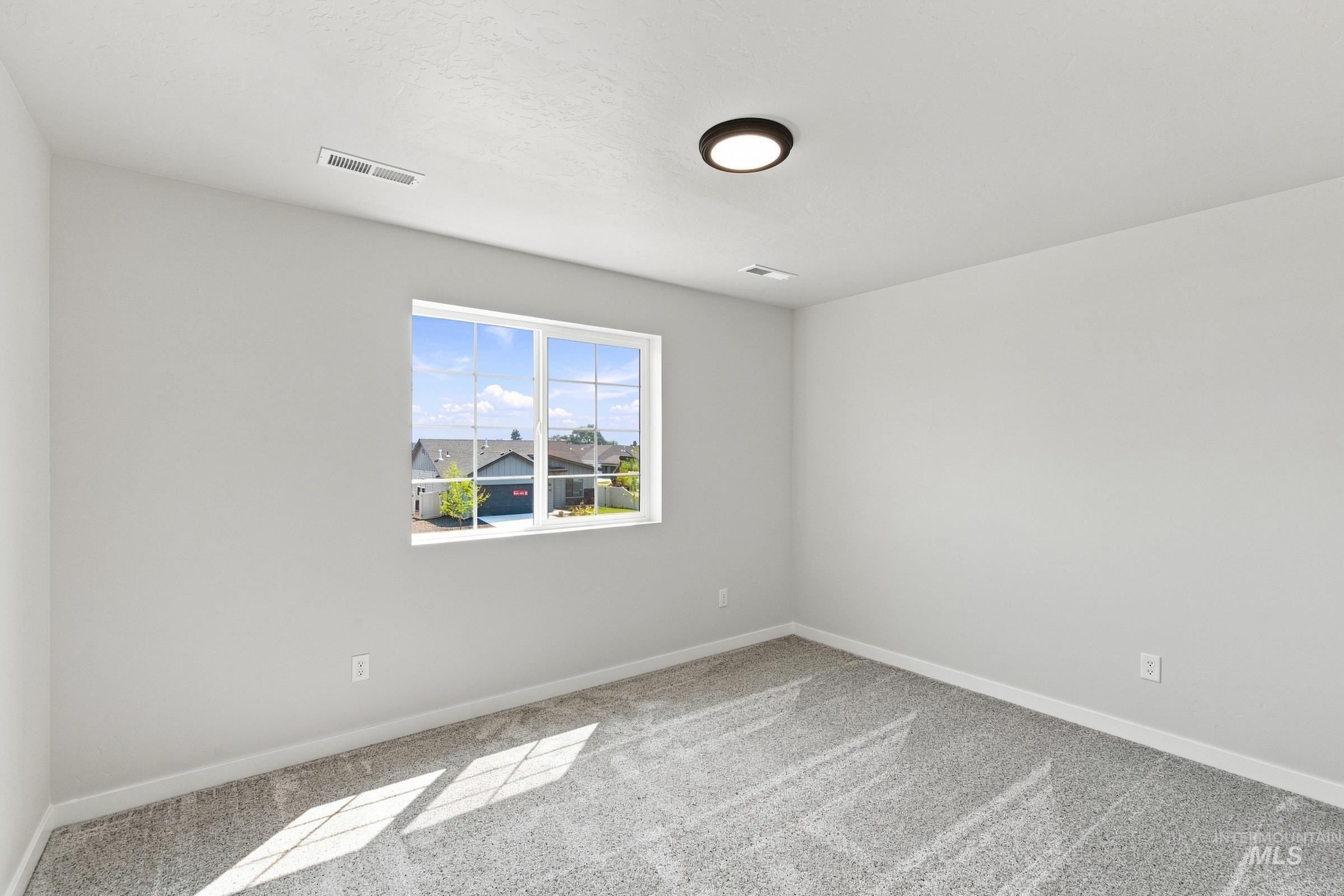 4577 S Amsterdam Ave Property Photo 29