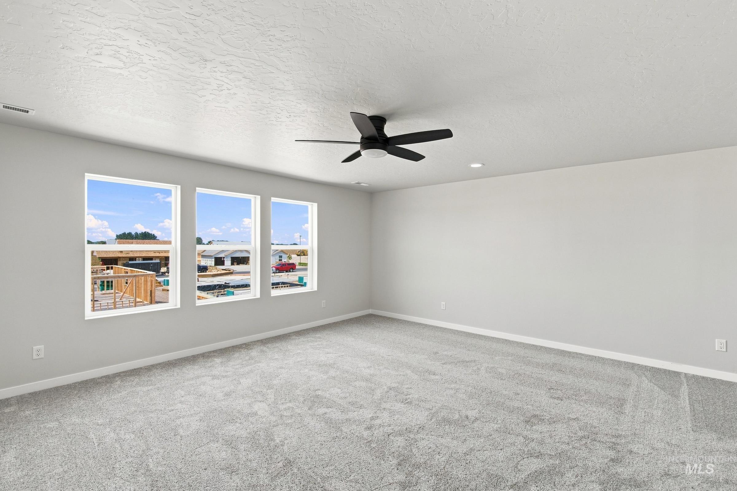 4577 S Amsterdam Ave Property Photo 33