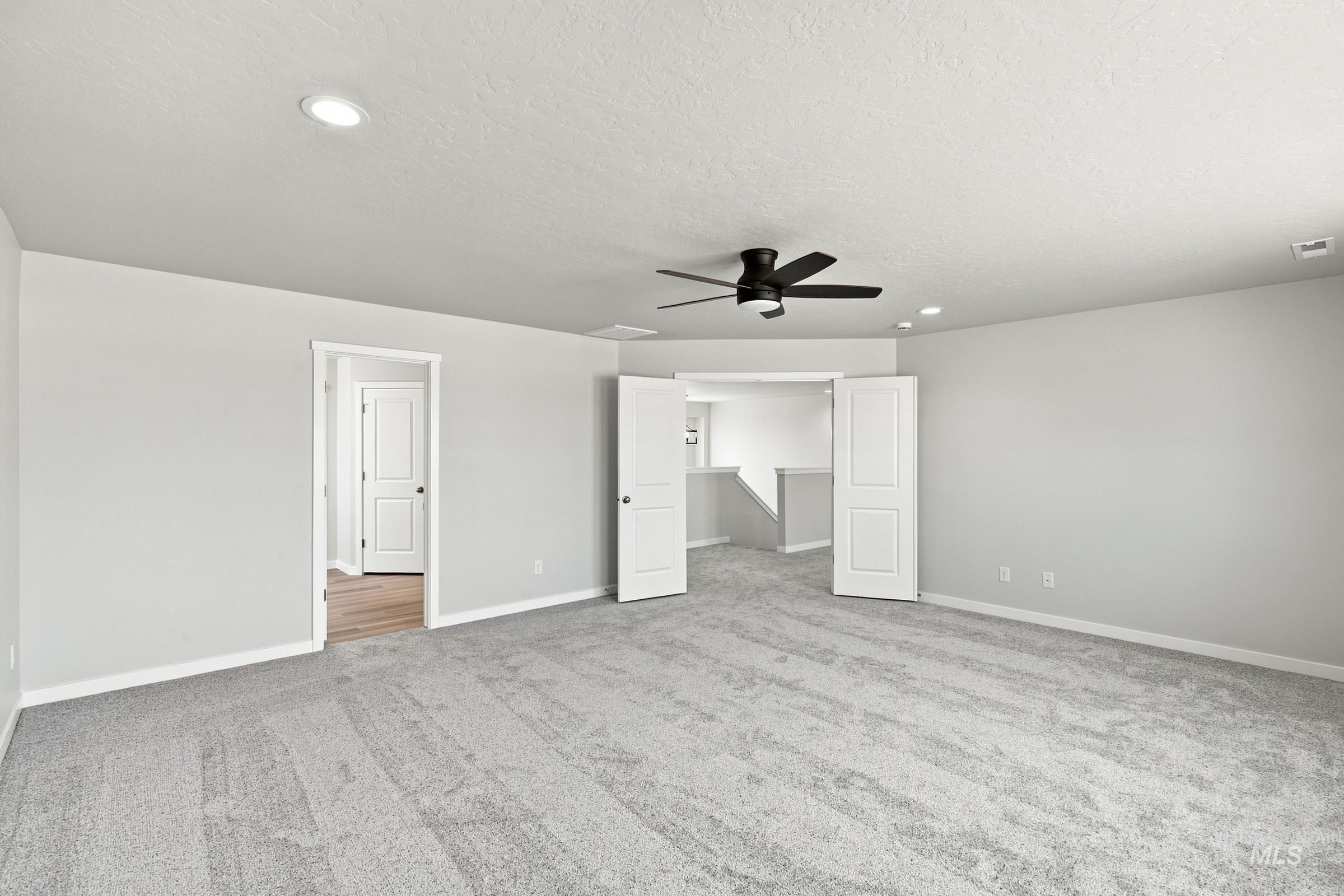 4577 S Amsterdam Ave Property Photo 35