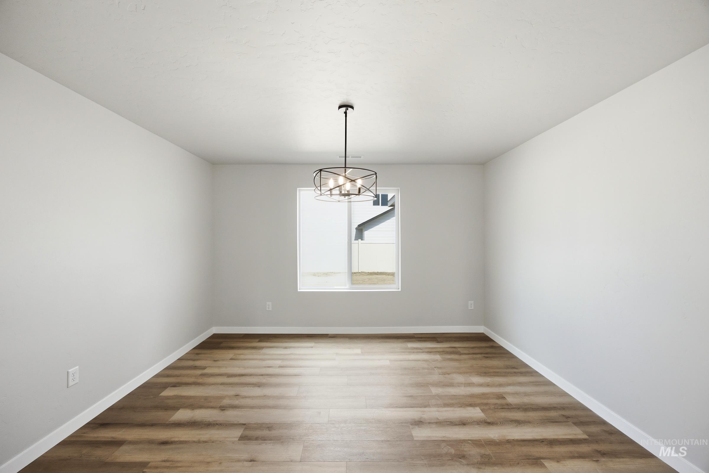 15337 Albatross Ave Property Photo 10