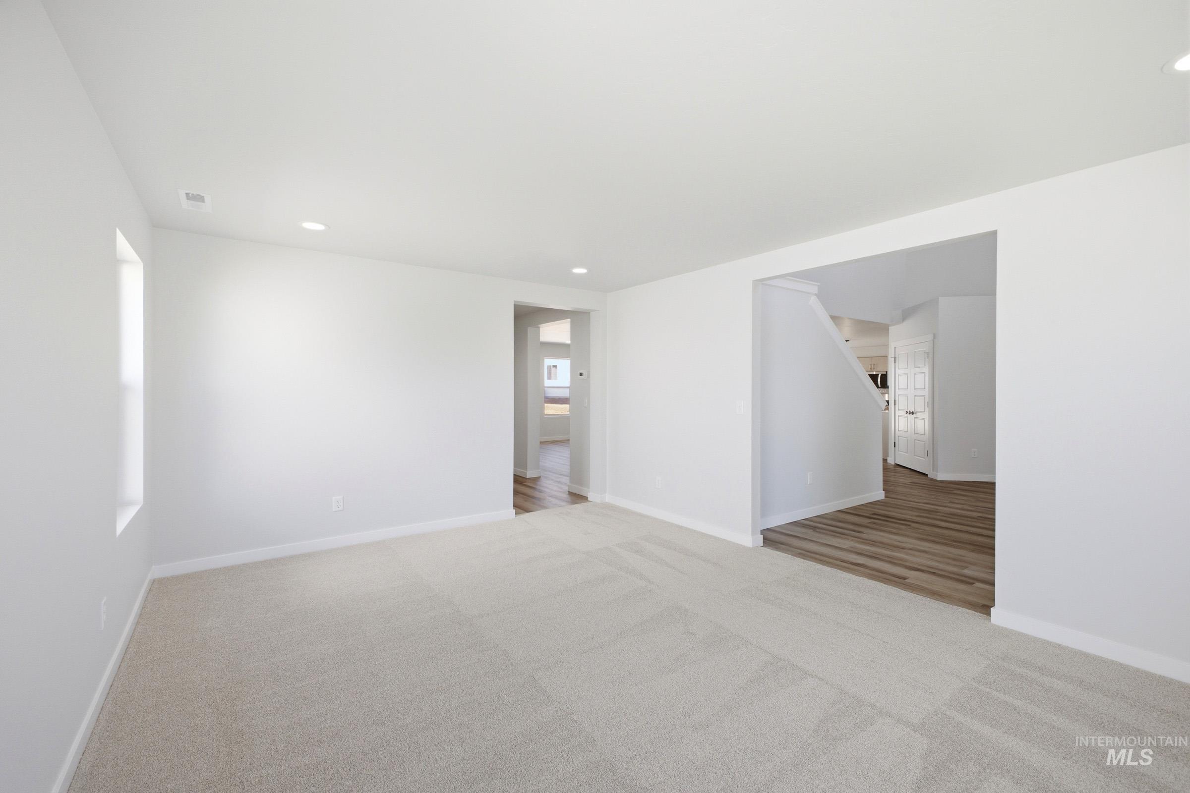 15337 Albatross Ave Property Photo 16