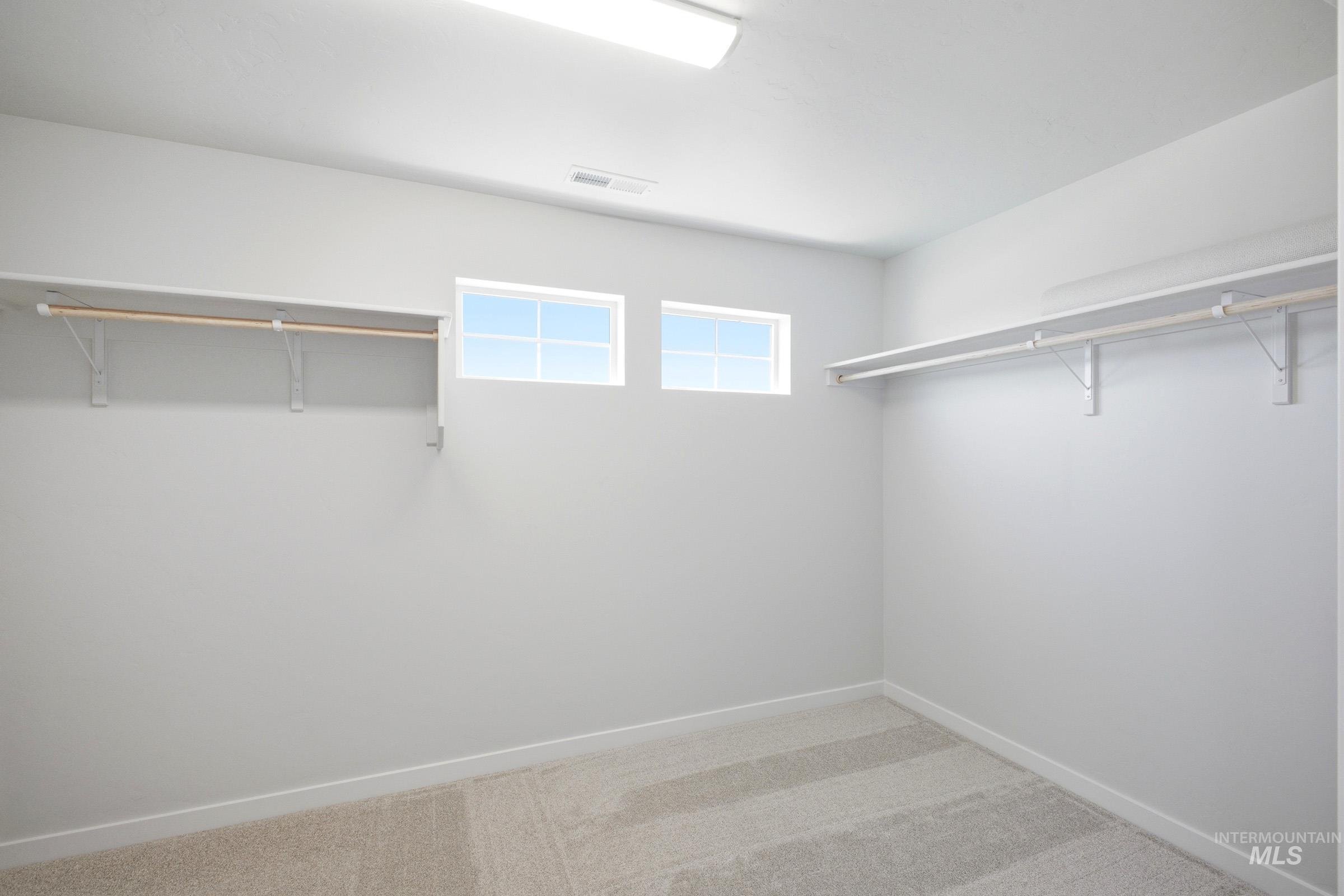 15337 Albatross Ave Property Photo 30