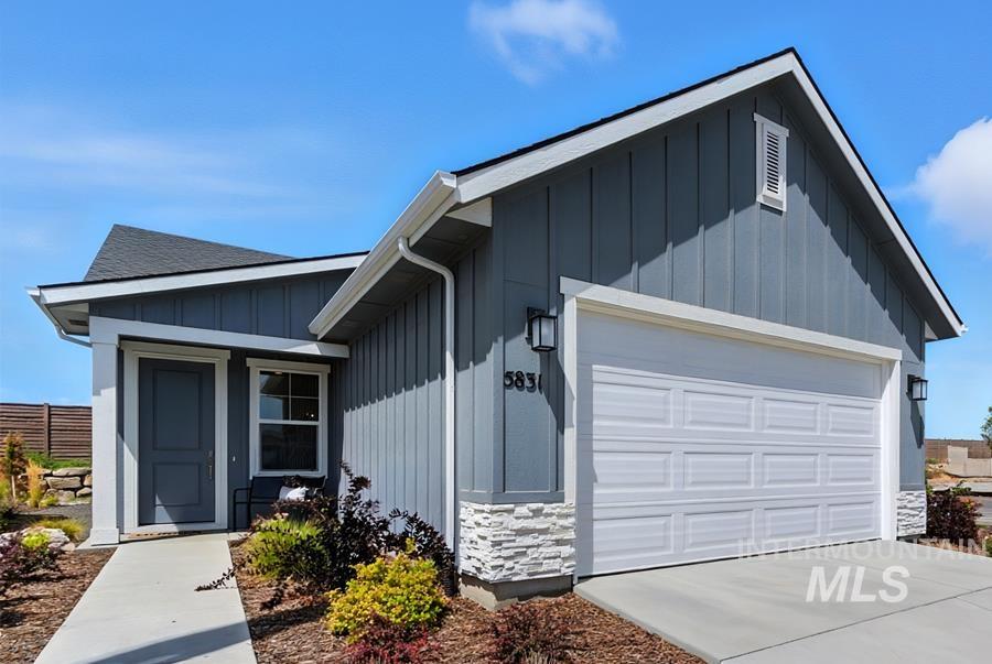 5930 N Static Line Ave Property Photo 1