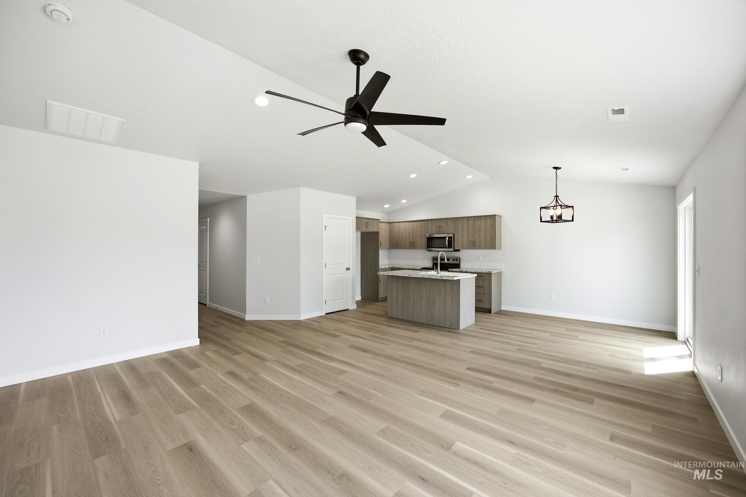 16632 N Shorthorn Lp Property Photo 8