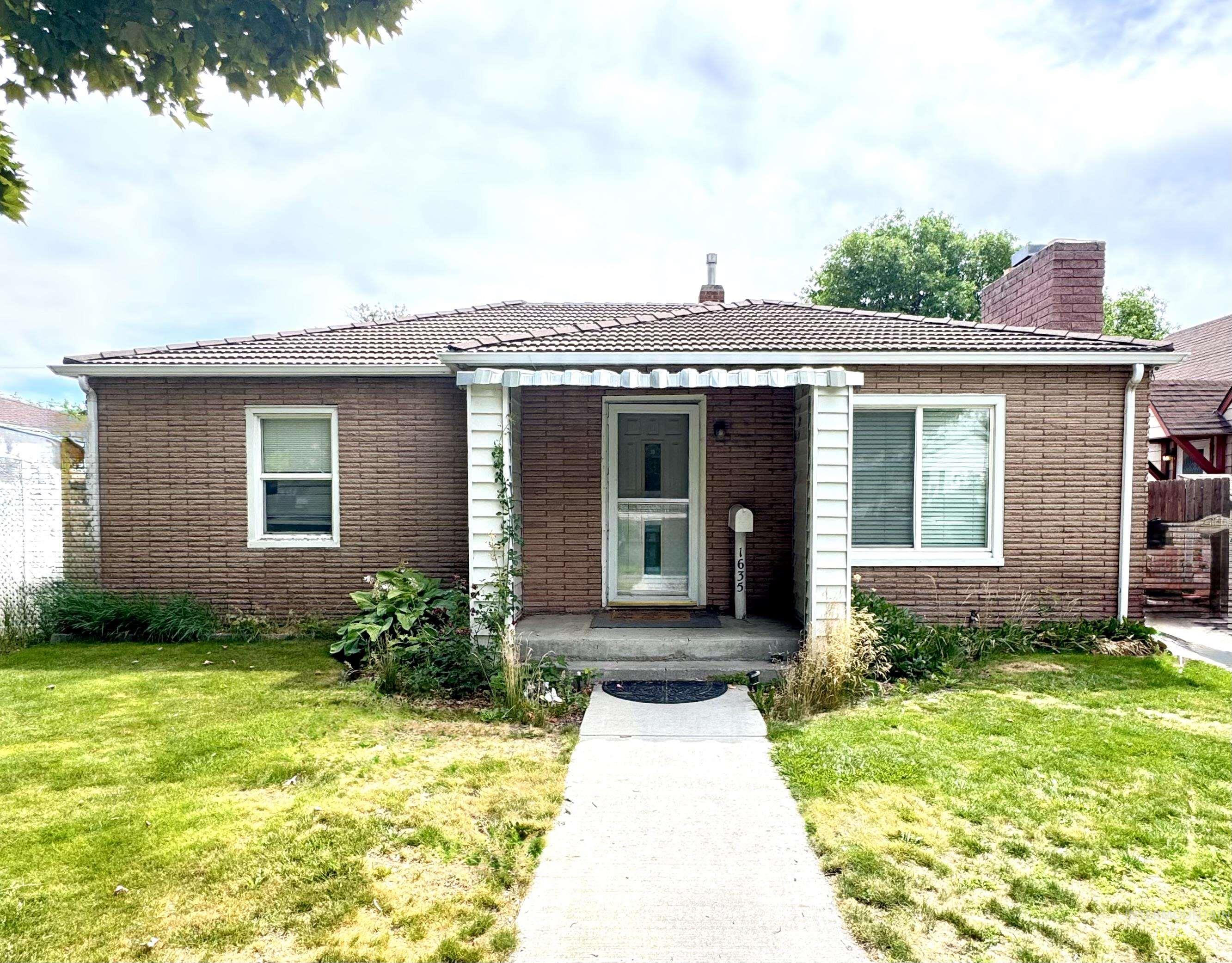 1635 Schodde Ave Property Photo 1