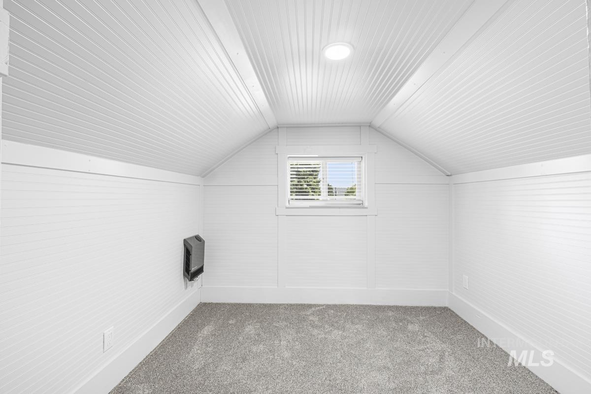 311 N School Street Property Photo 29