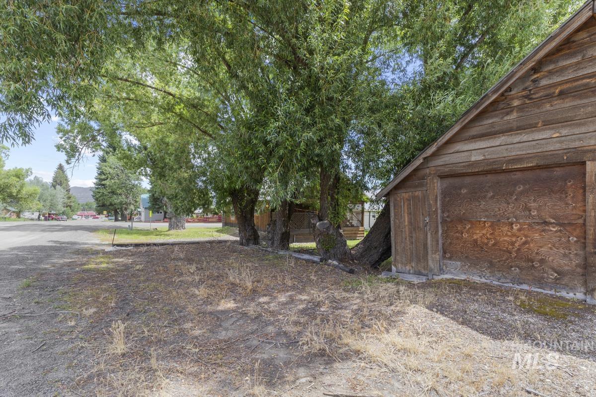 311 N School Street Property Photo 41