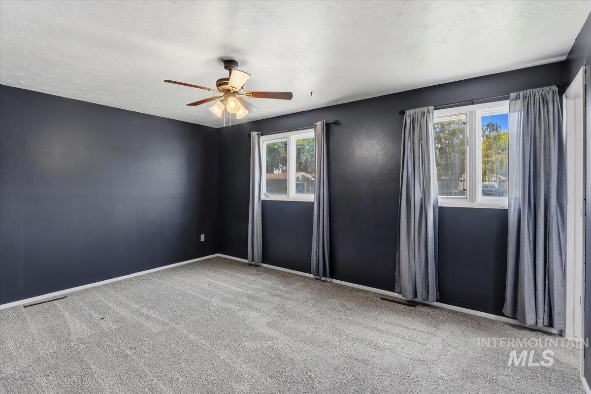 107 Rainbow Cir Property Photo 15