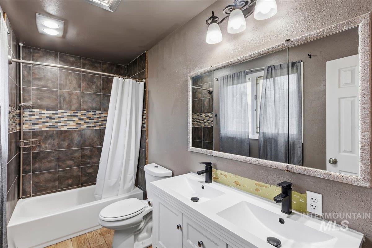 107 Rainbow Cir Property Photo 19