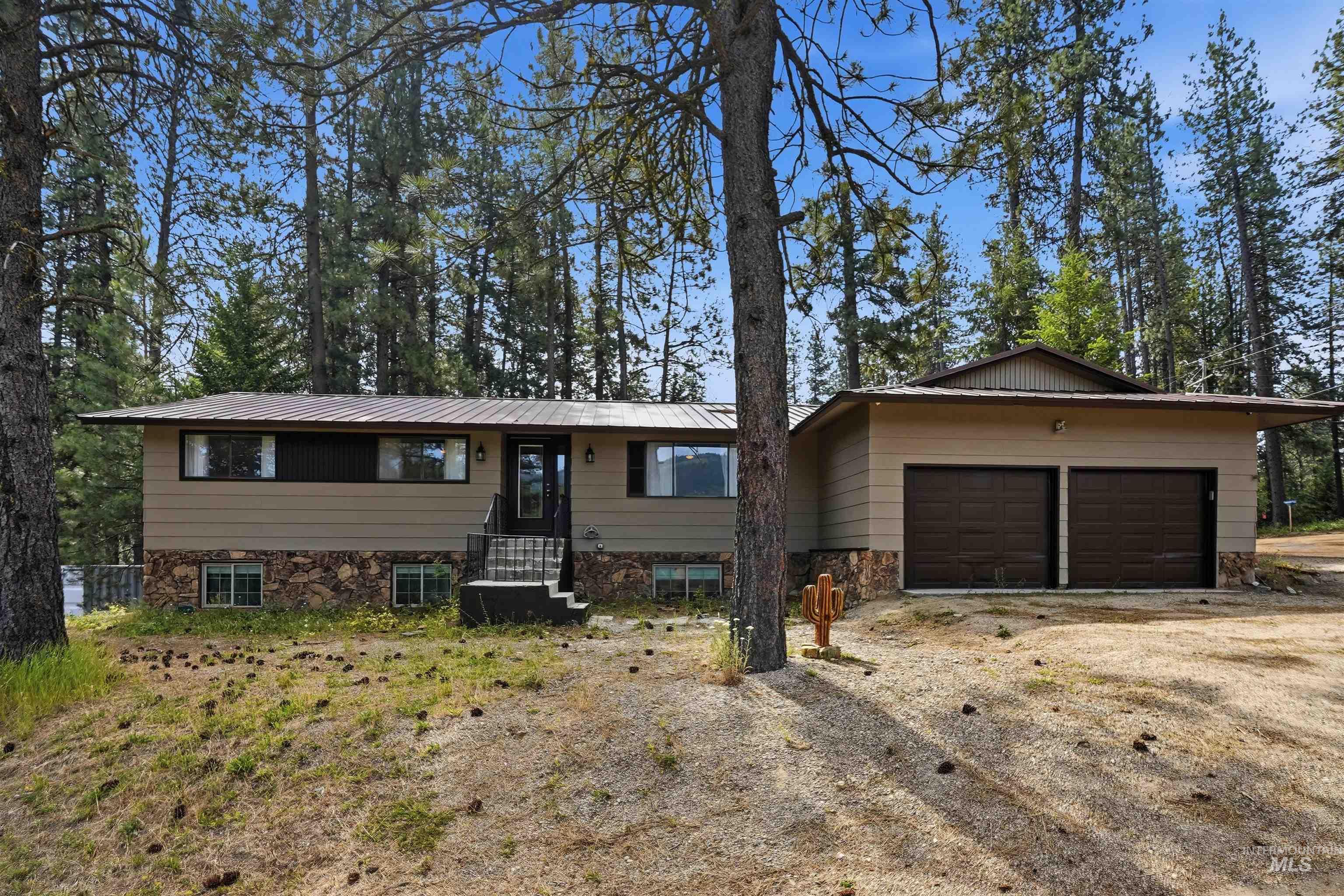 1 Happy Hollow Dr. Property Photo 1