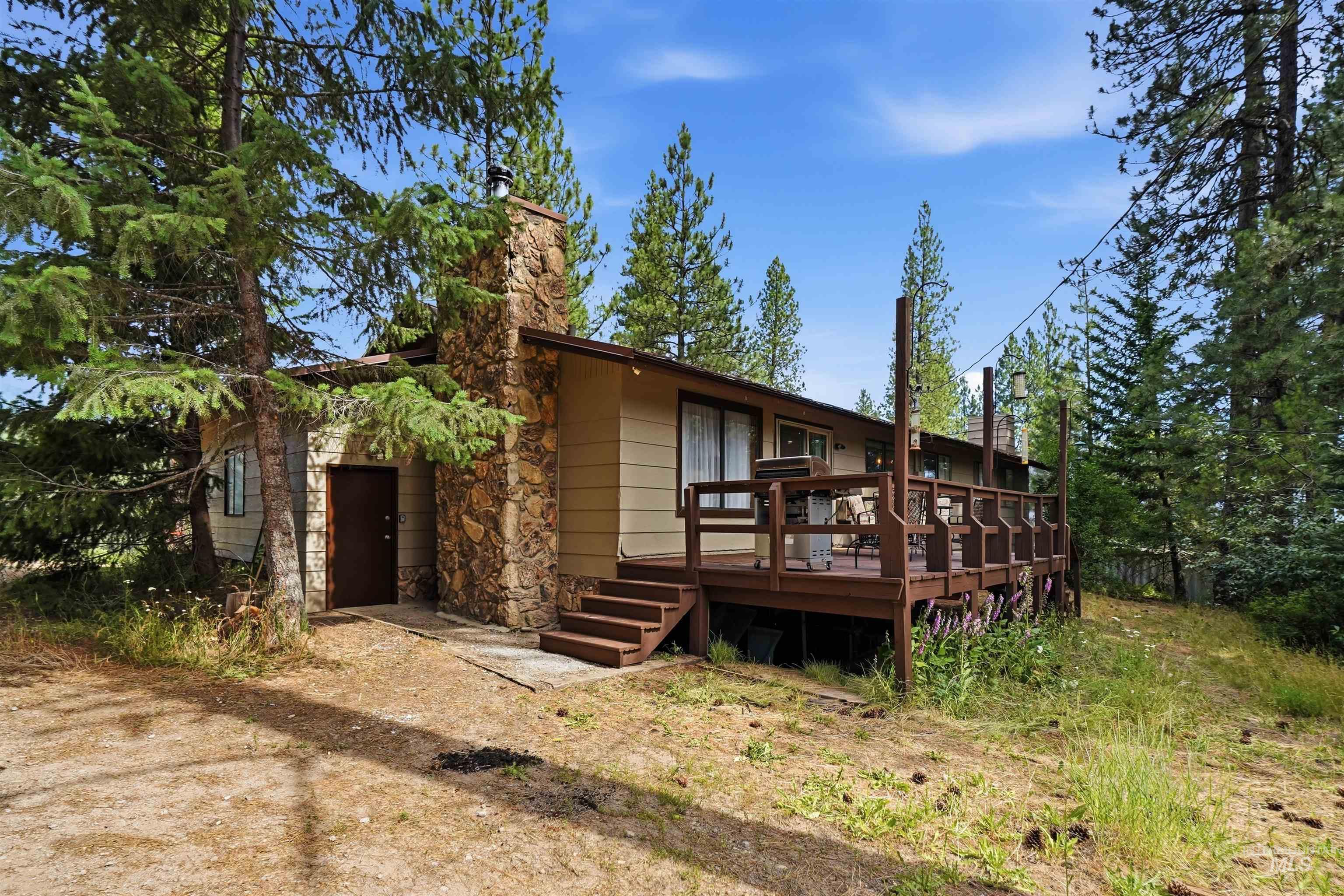 1 Happy Hollow Dr. Property Photo 8