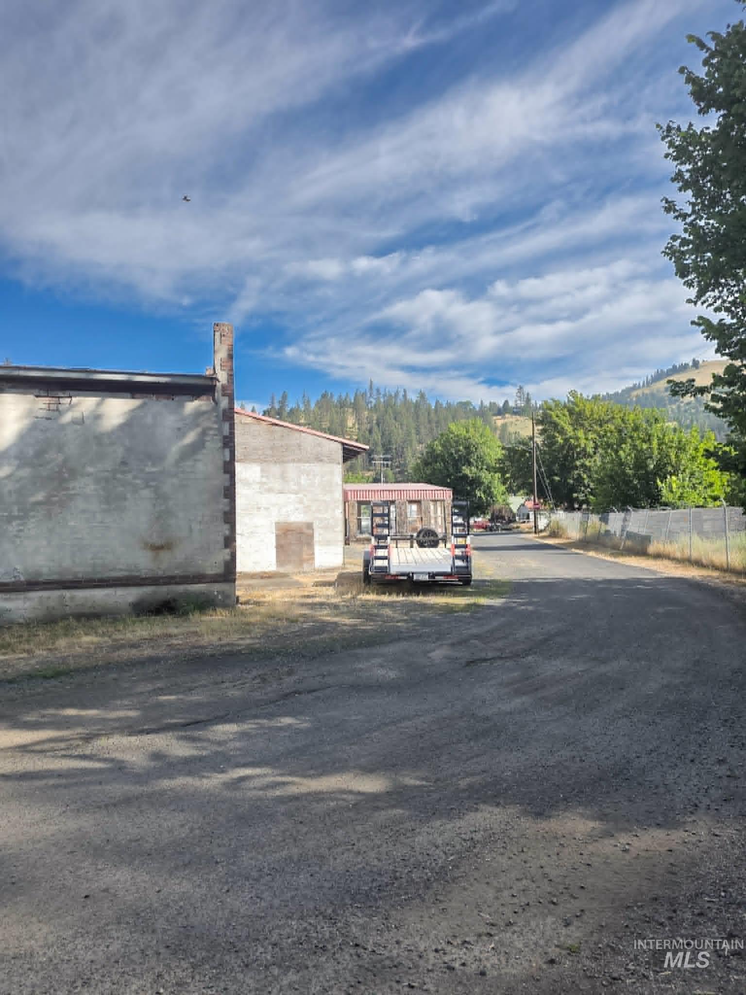 447 College Avenue Property Photo 17