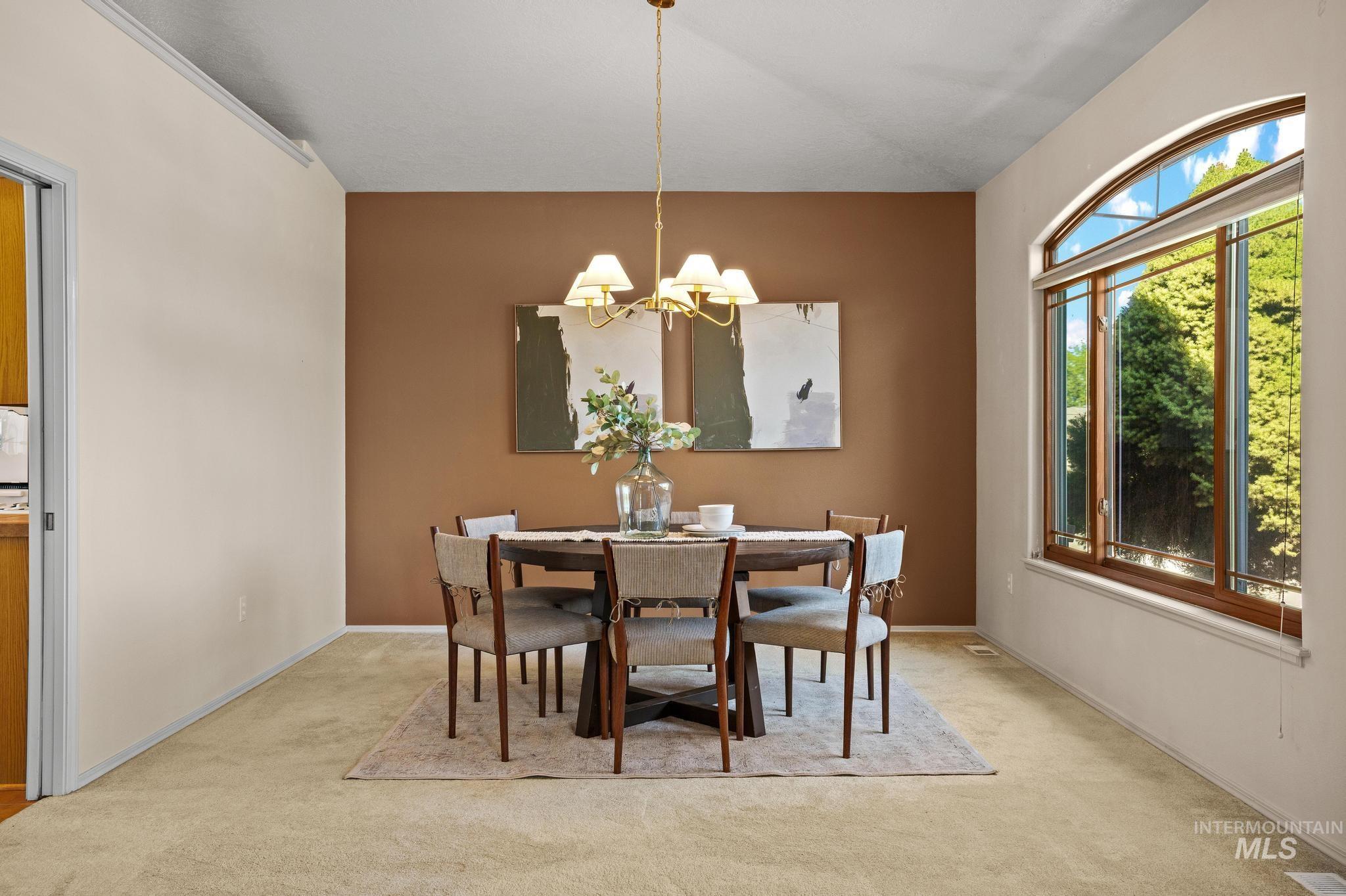 15181 Drury Lane Property Photo 11
