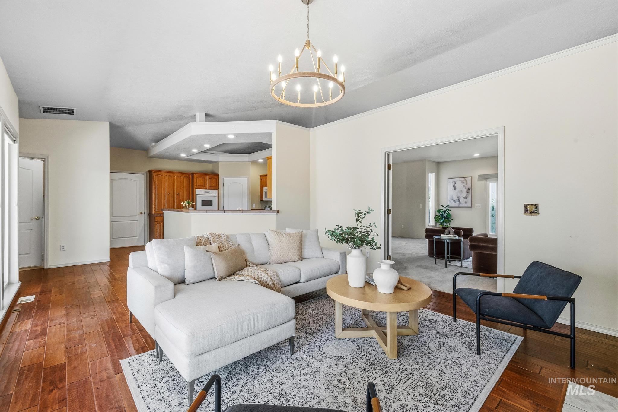 15181 Drury Lane Property Photo 15