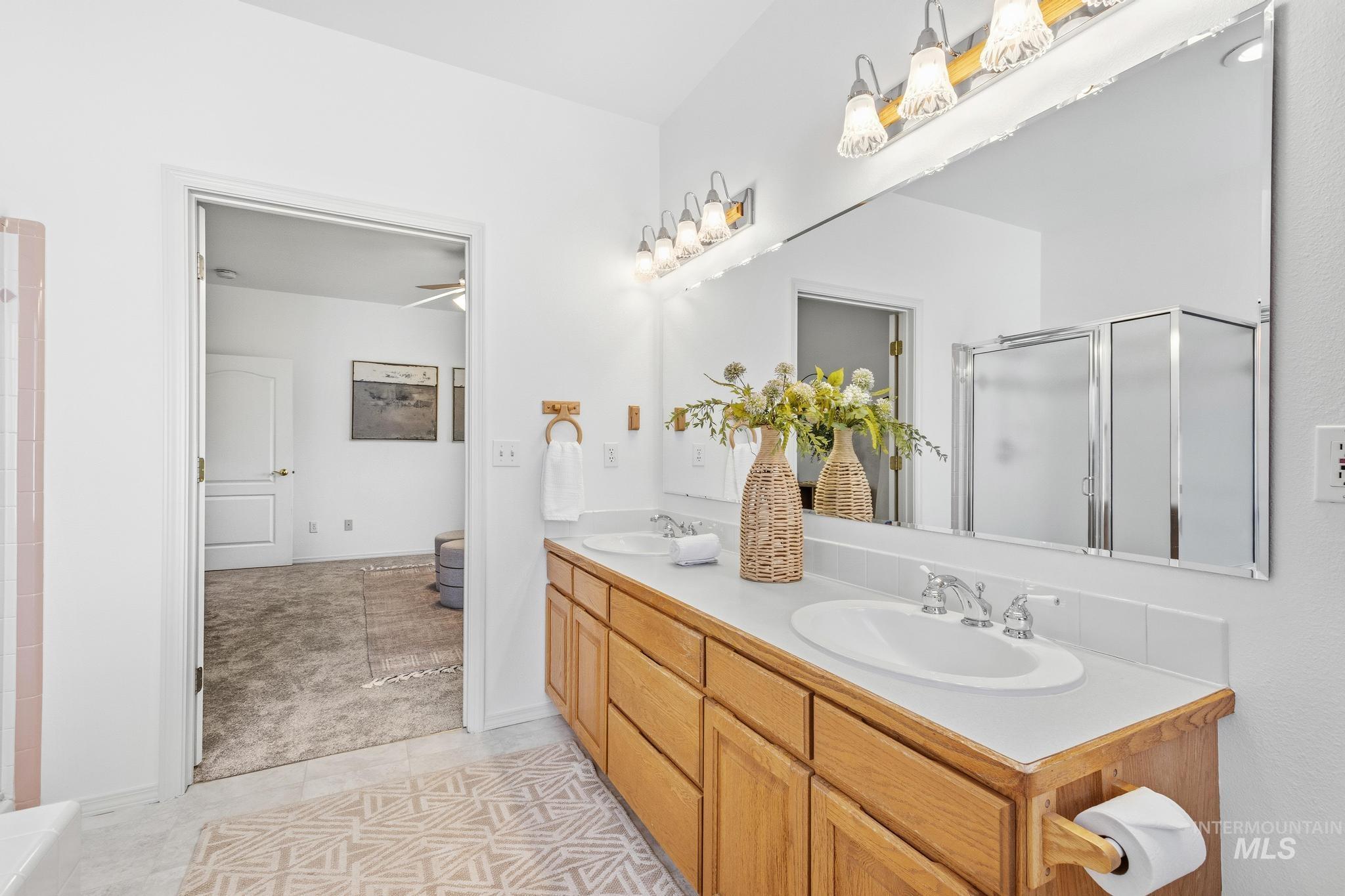 15181 Drury Lane Property Photo 25