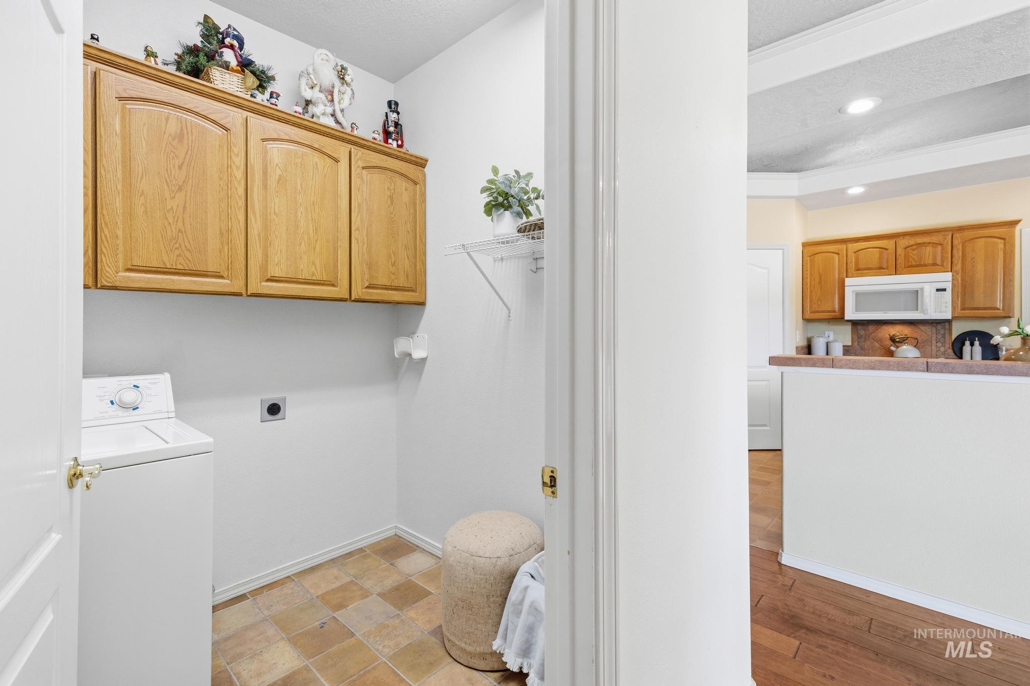 15181 Drury Lane Property Photo 26