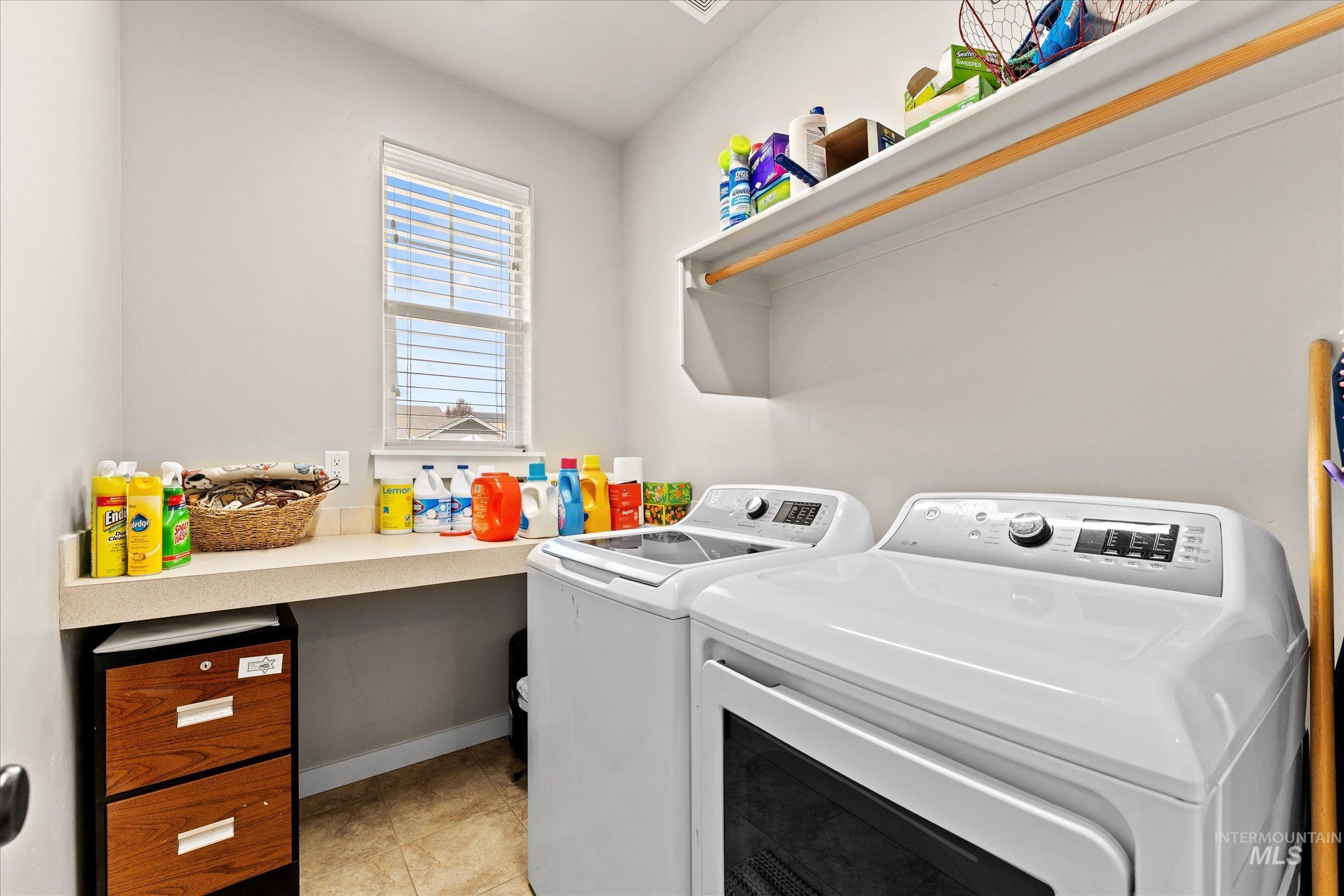5727 W Ardossan St Property Photo 14
