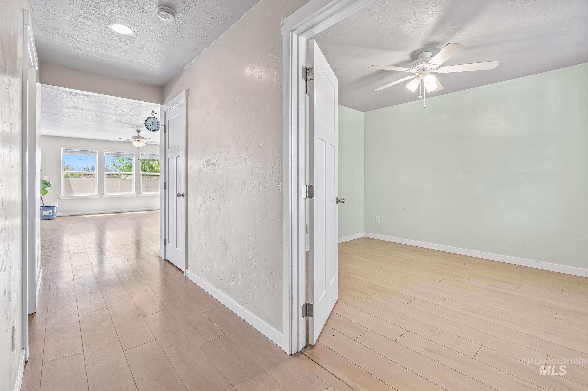 1807 W Lava Ave. Property Photo 6