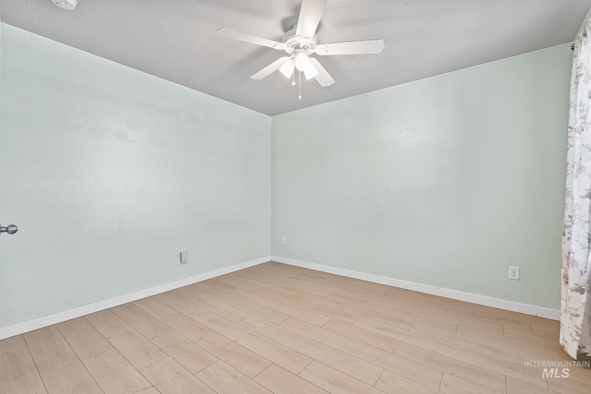 1807 W Lava Ave. Property Photo 7