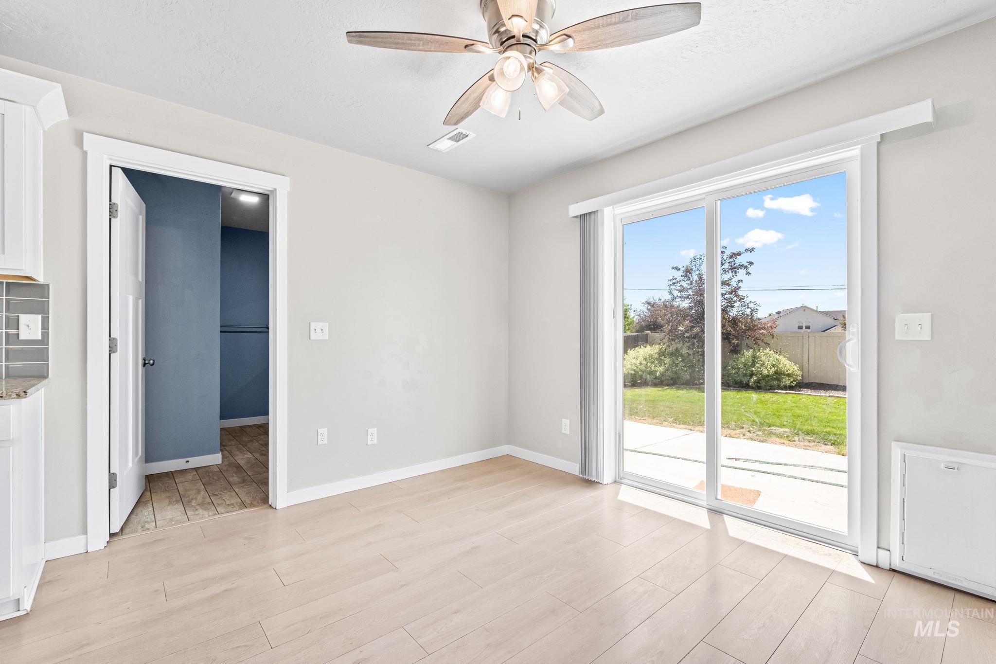 1807 W Lava Ave. Property Photo 15