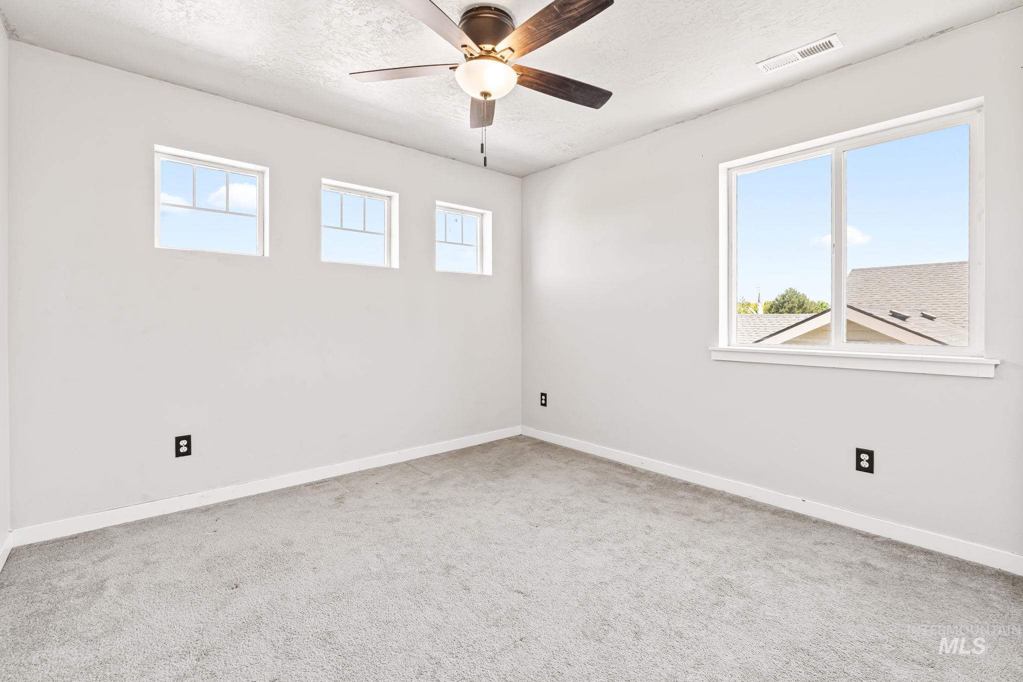 1807 W Lava Ave. Property Photo 19