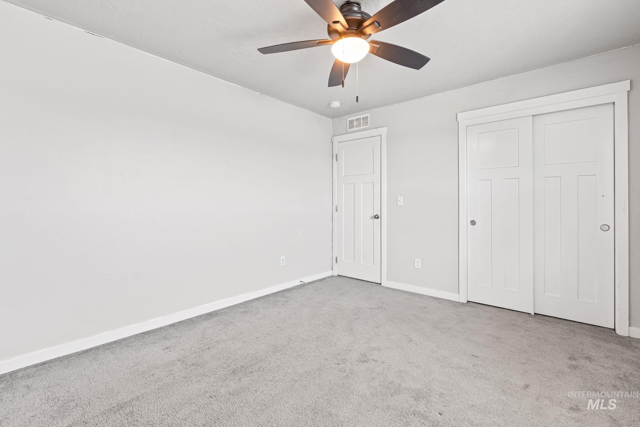 1807 W Lava Ave. Property Photo 28