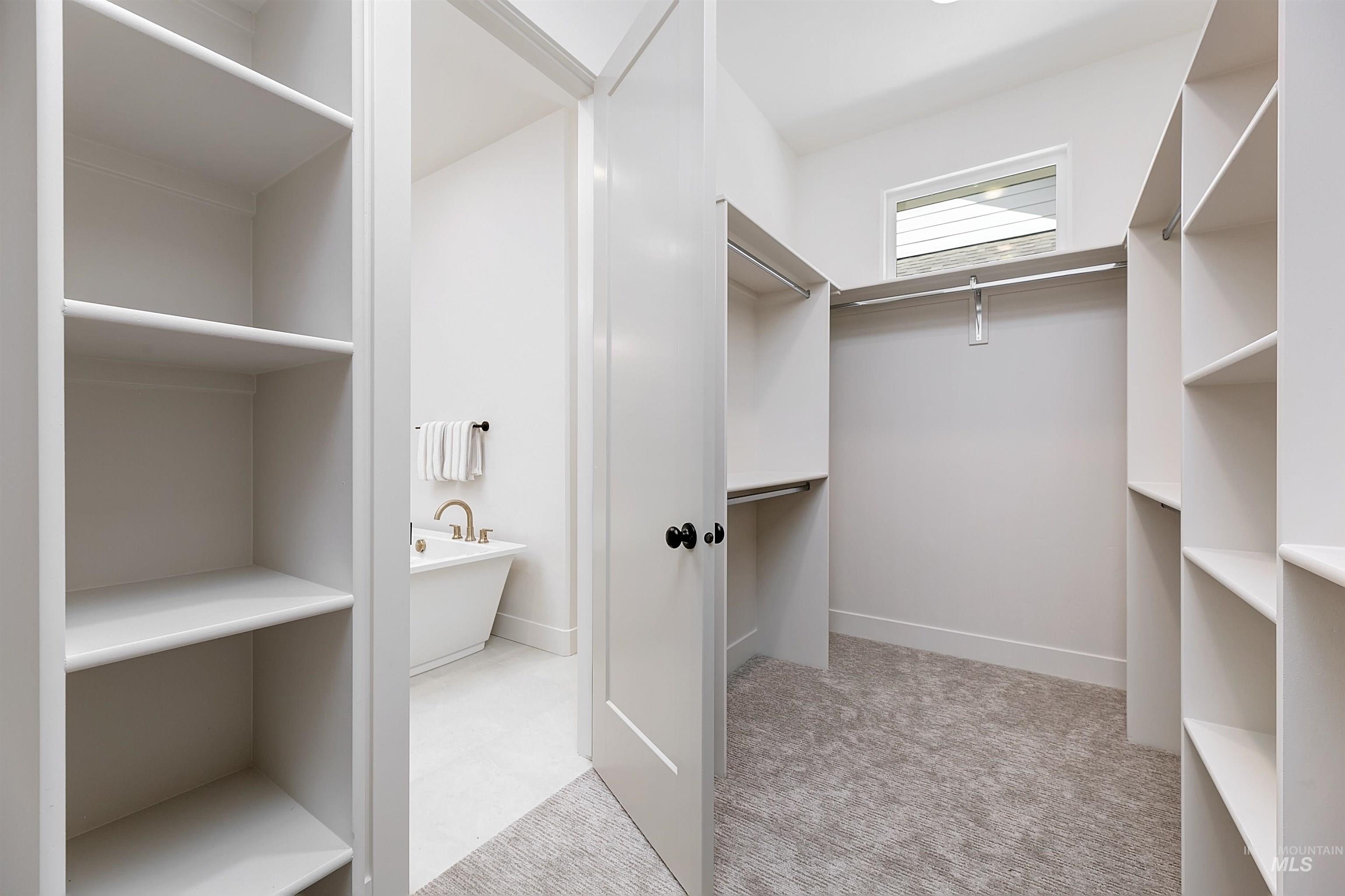 3108 E Renwick St Property Photo 18