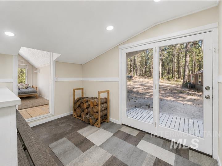100 Grimes Pass Rd Property Photo 16