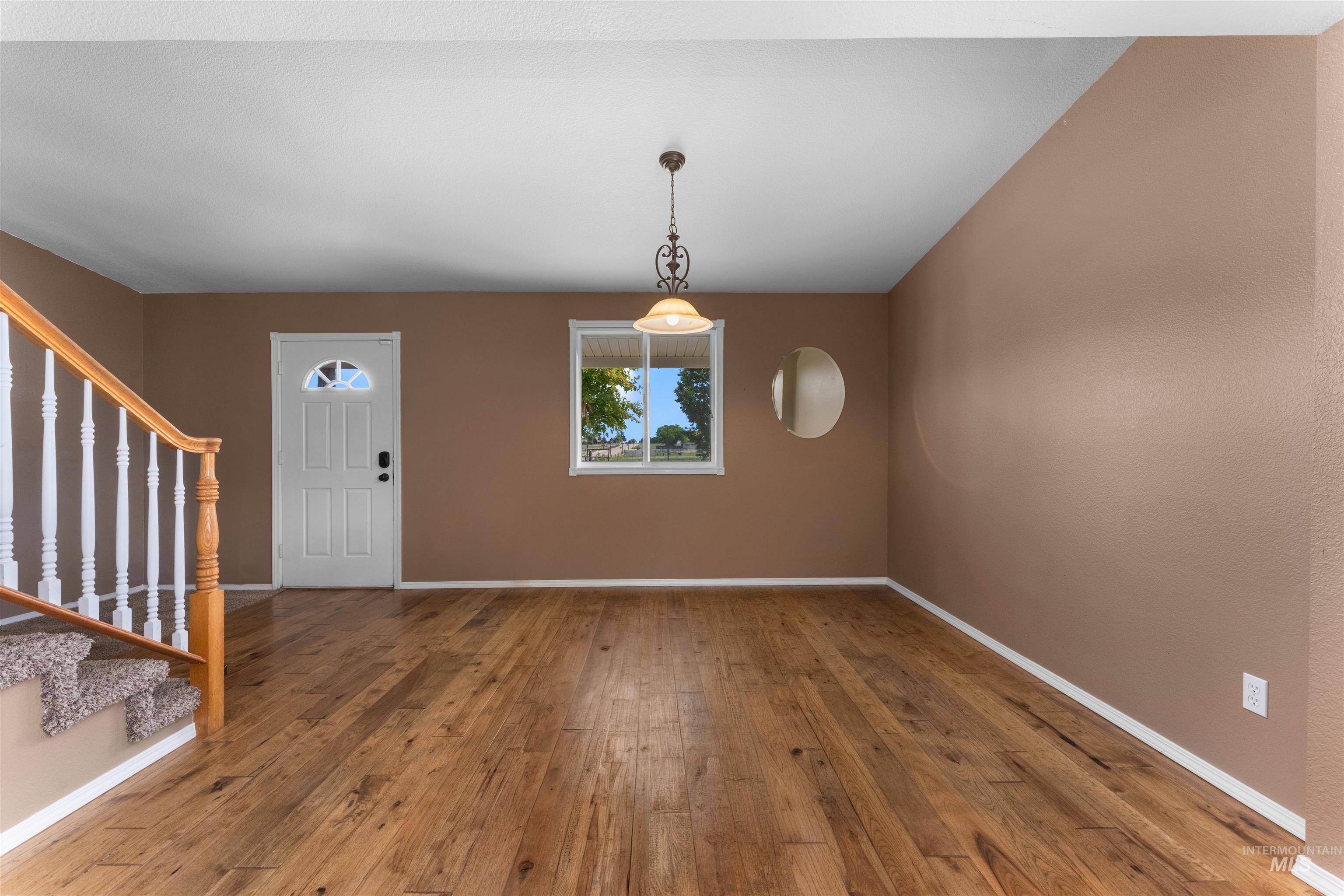 17441 Upper Pleasant Ridge Rd Property Photo 4