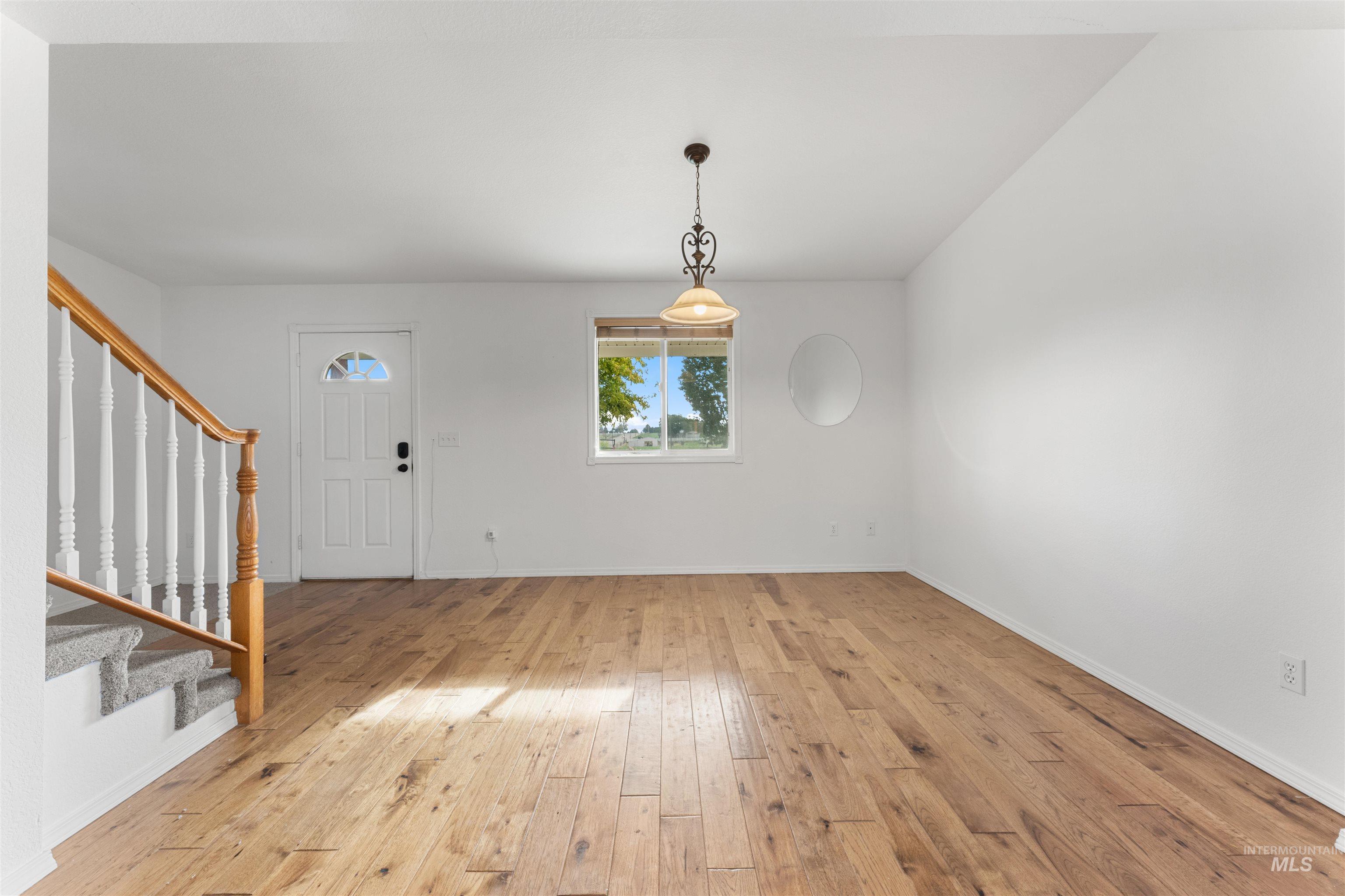 17441 Upper Pleasant Ridge Rd Property Photo 4