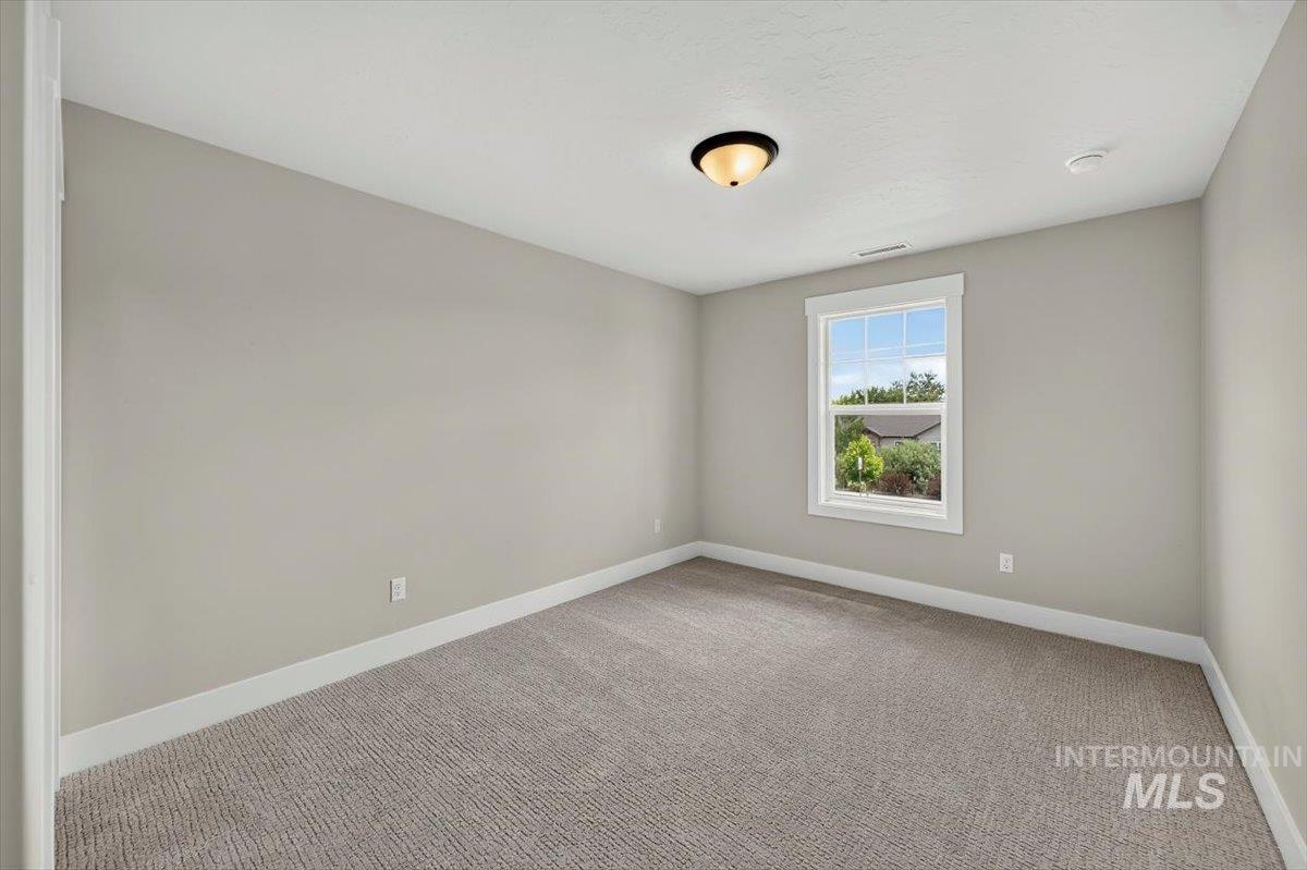 134 N Edgewood Ln Property Photo 21
