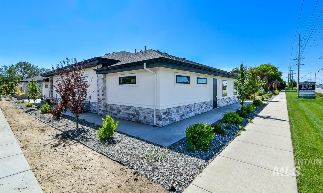 3169 W Belltower Dr Property Photo 7