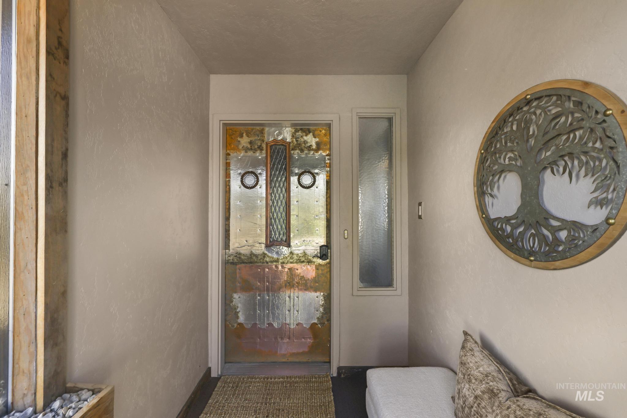 17115 Highway 30 Property Photo 3