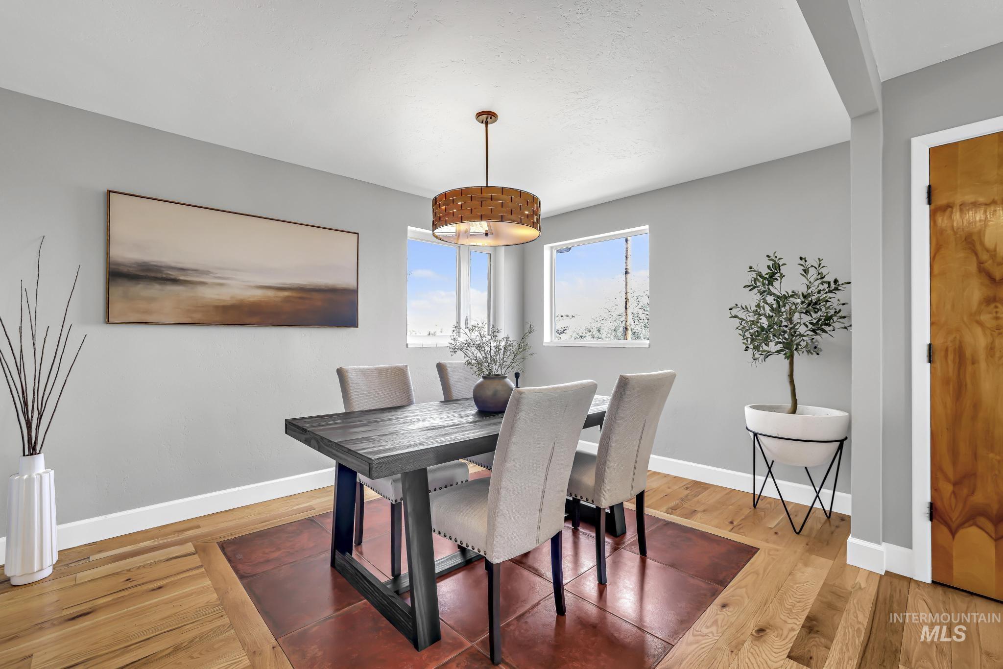 17115 Highway 30 Property Photo 10