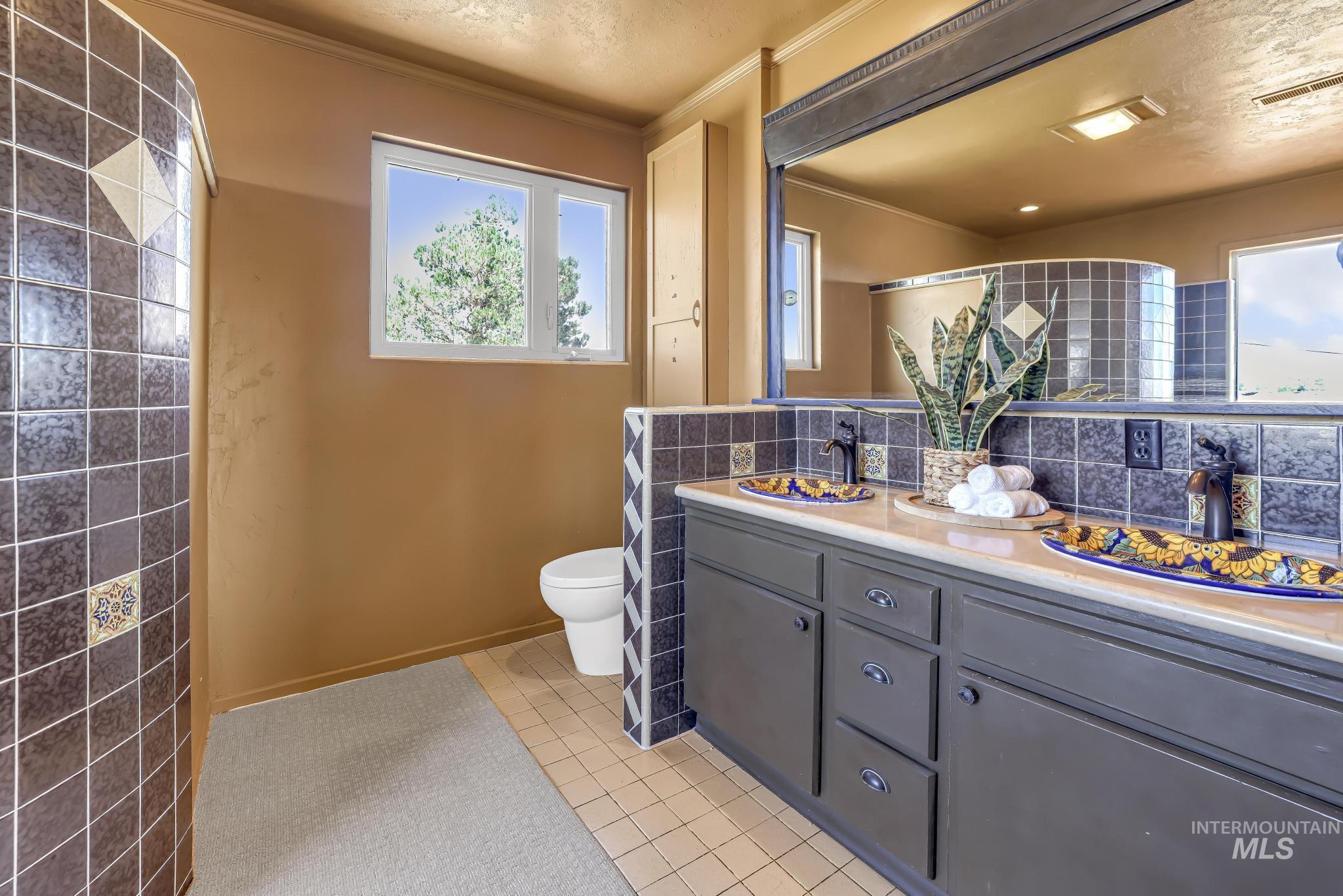 17115 Highway 30 Property Photo 27