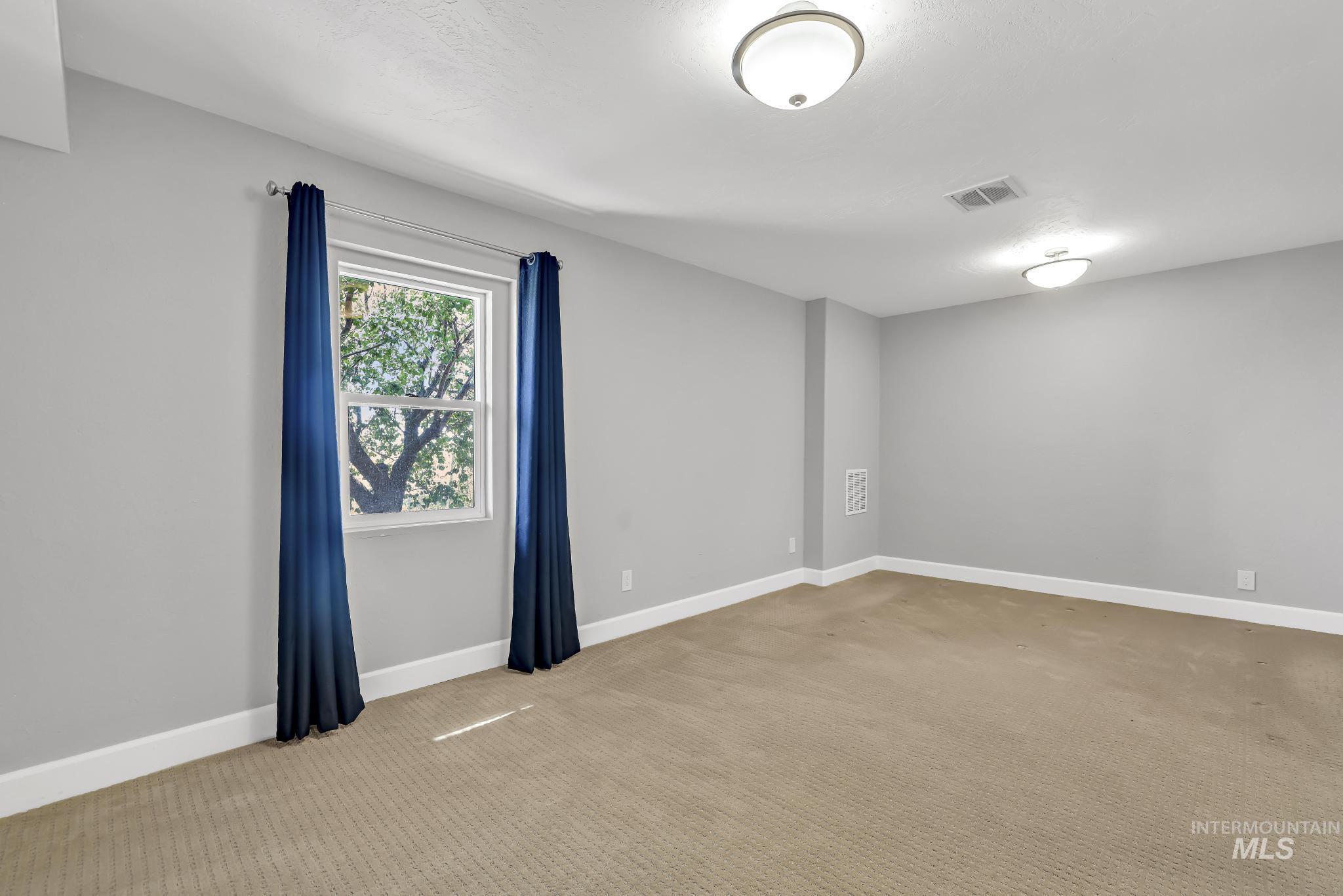 17115 Highway 30 Property Photo 34