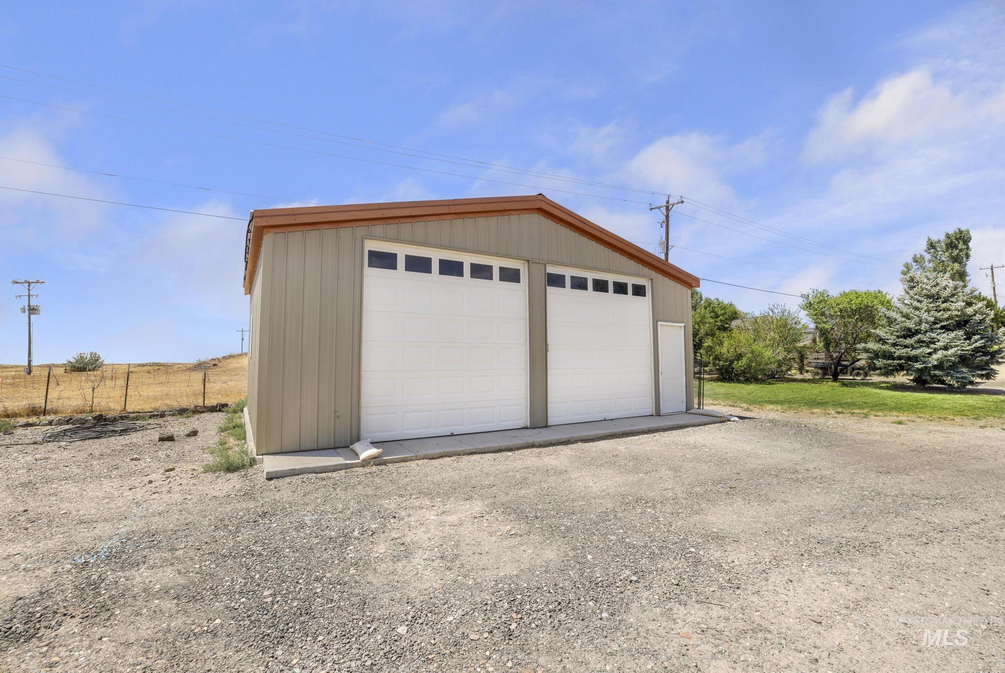 17115 Highway 30 Property Photo 47