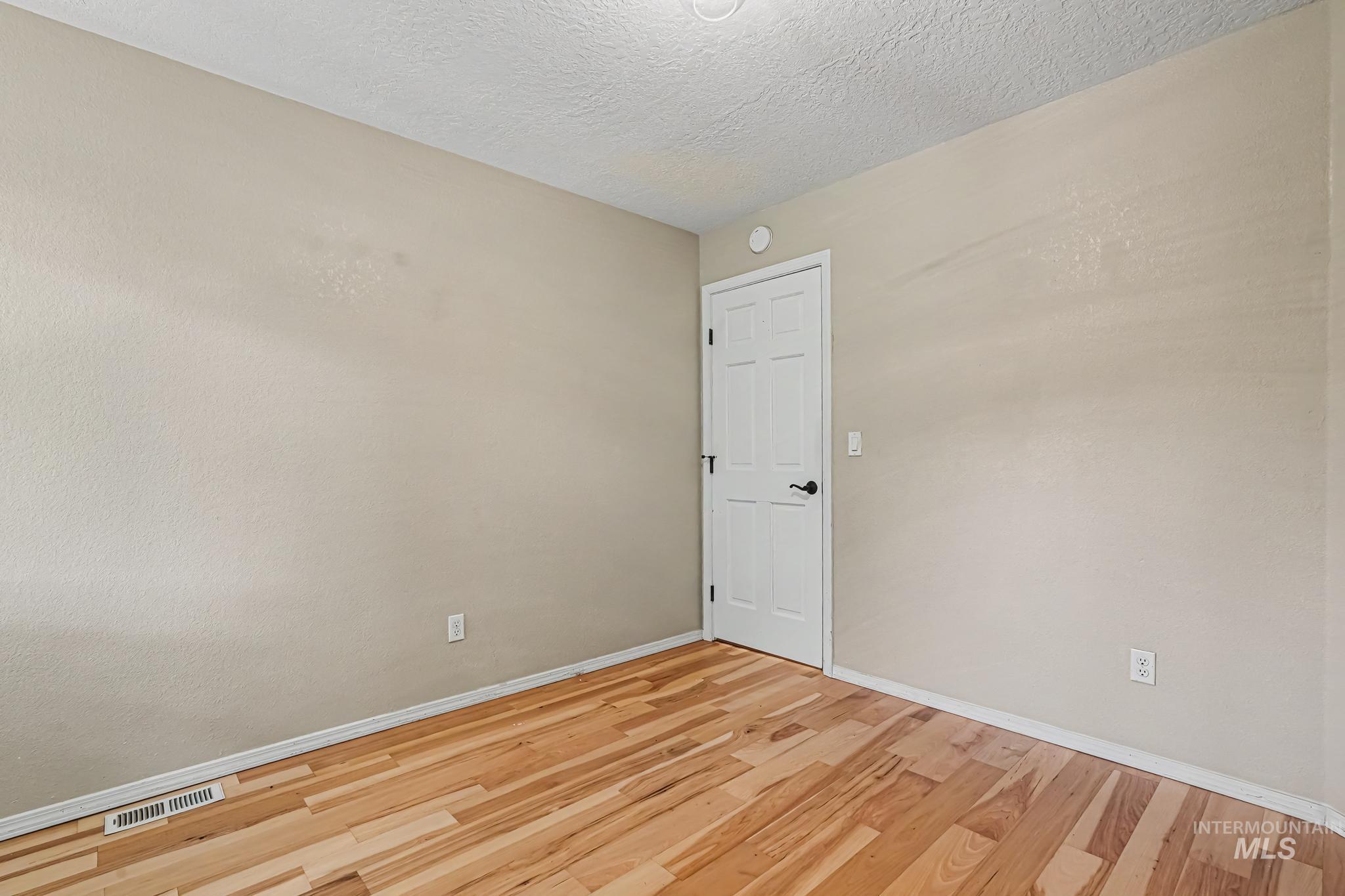 12125 W Stillwater Dr. Property Photo 28
