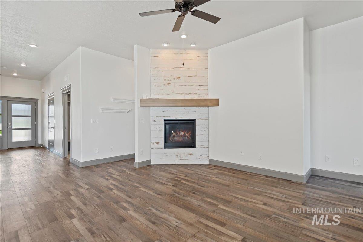13765 Pillar Rock St Property Photo 5