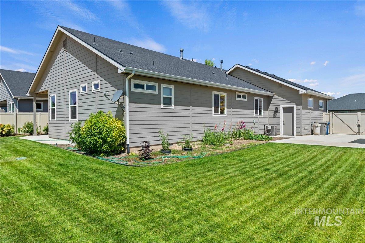 13765 Pillar Rock St Property Photo 27