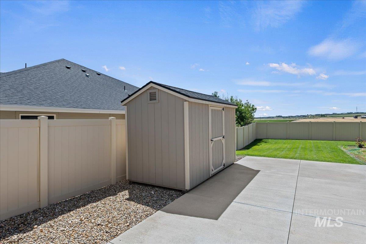 13765 Pillar Rock St Property Photo 28