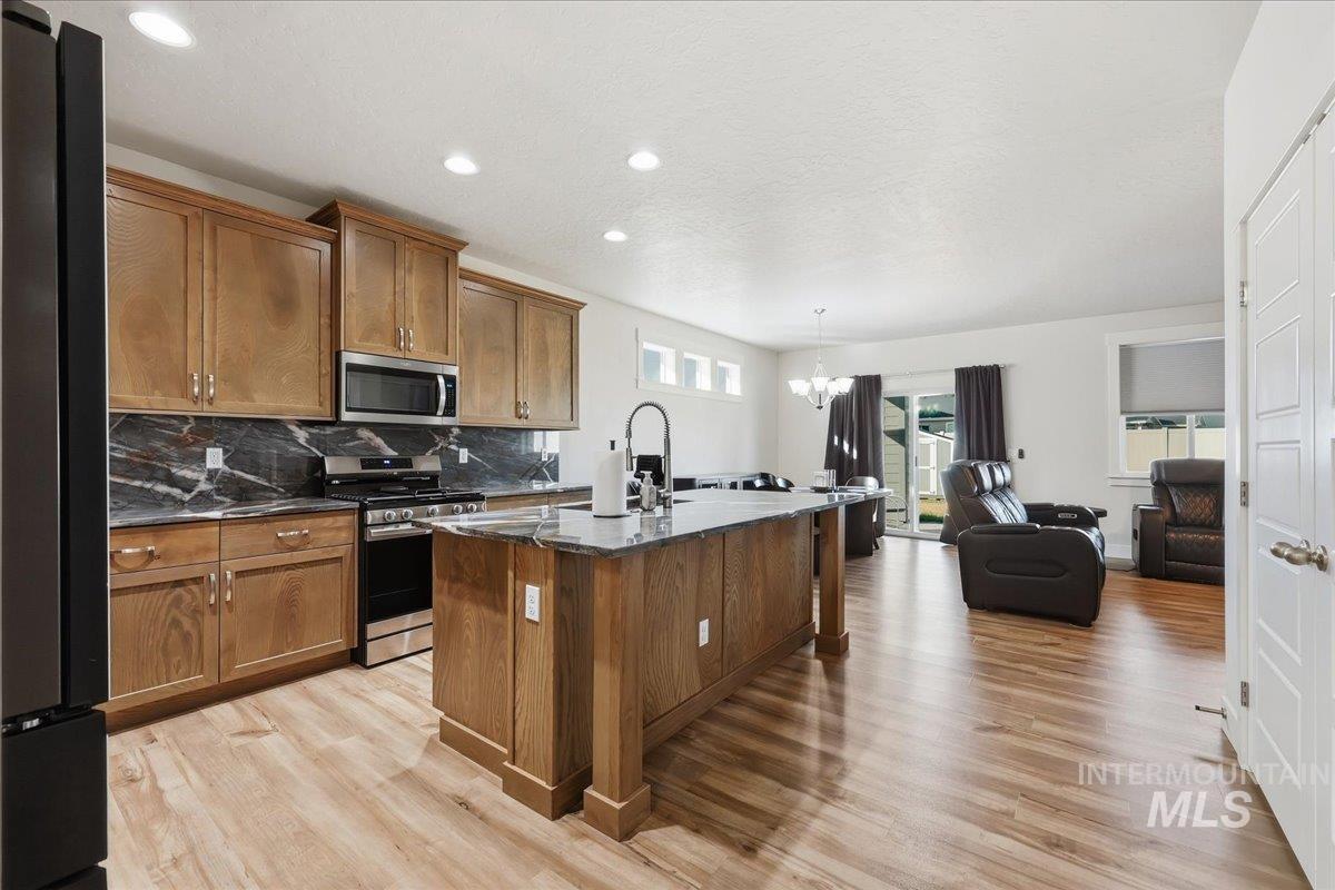 12841 S Milazzo Way Property Photo 5