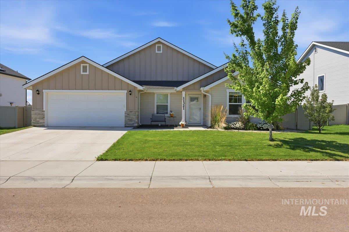 11321 W Broadstone St Property Photo 4