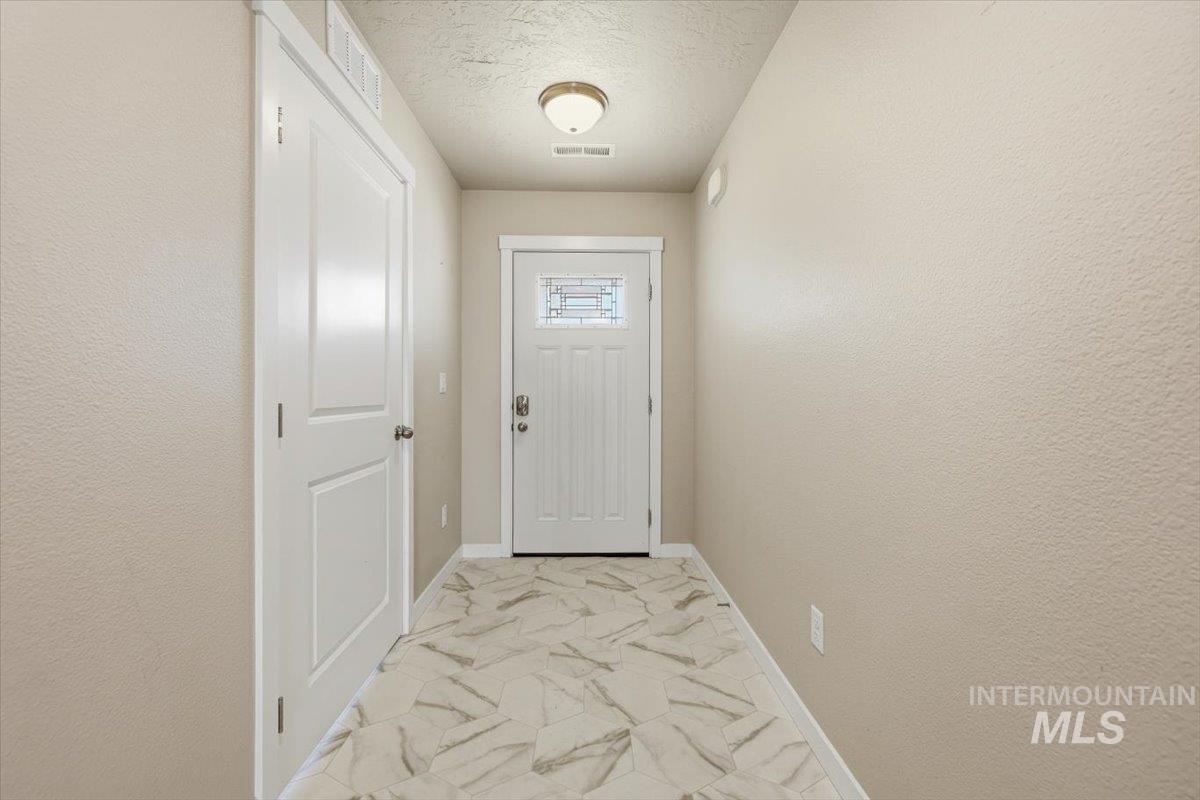 11321 W Broadstone St Property Photo 6