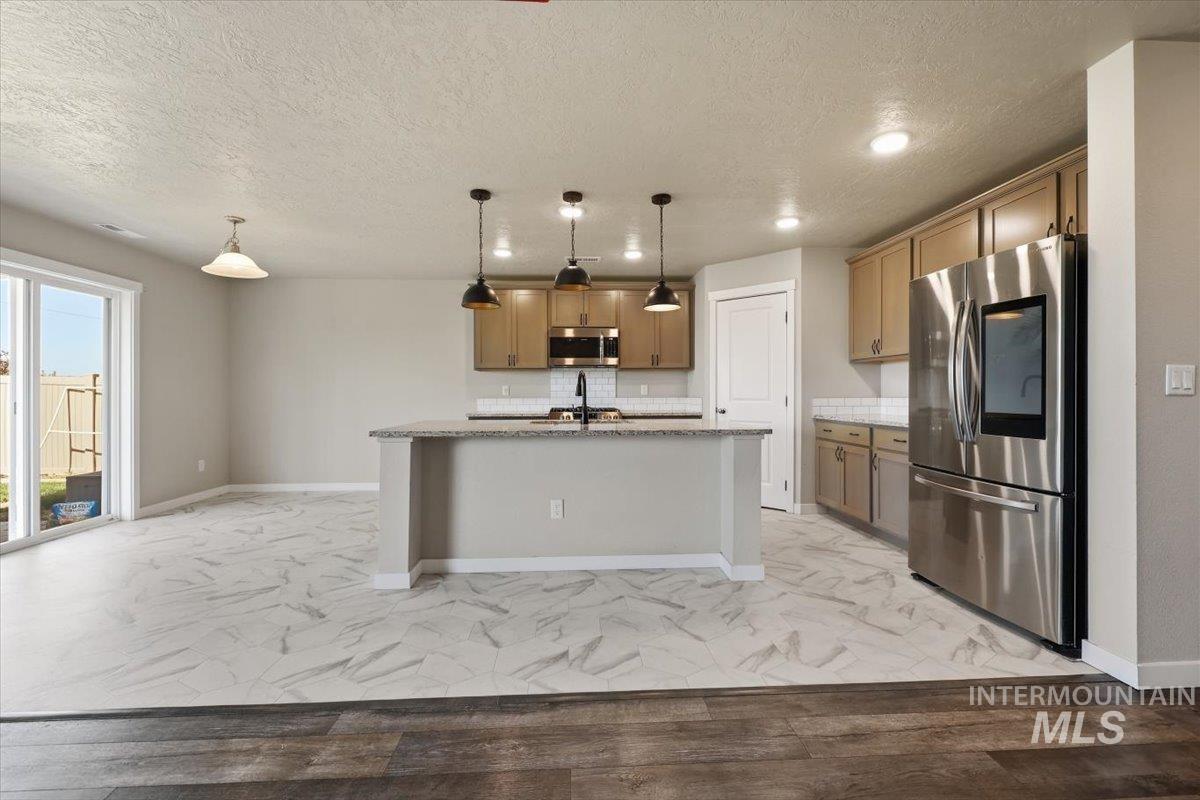 11321 W Broadstone St Property Photo 10