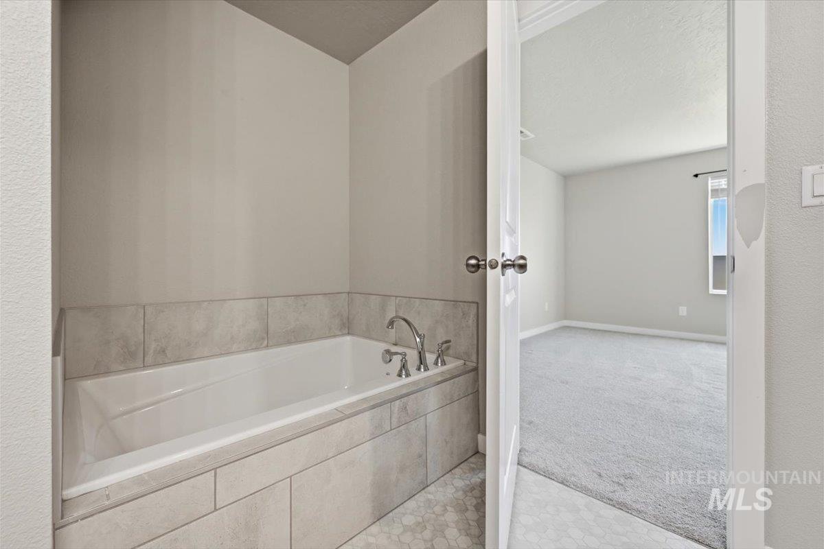 11321 W Broadstone St Property Photo 27