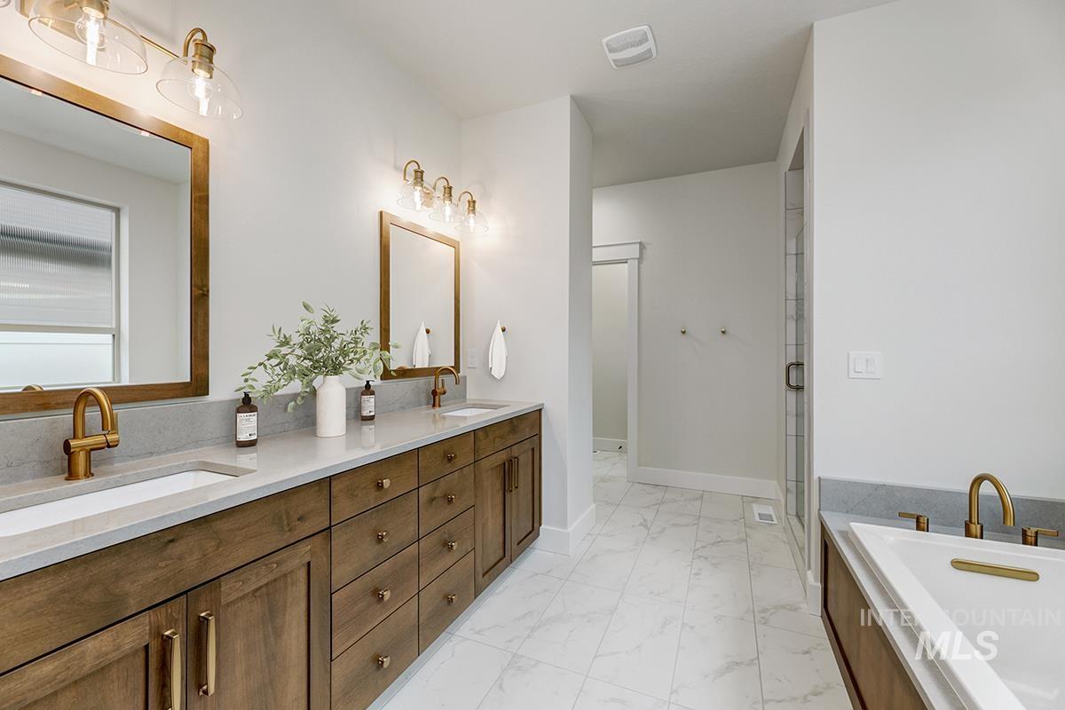 3517 E Englehart Dr. Property Photo 12