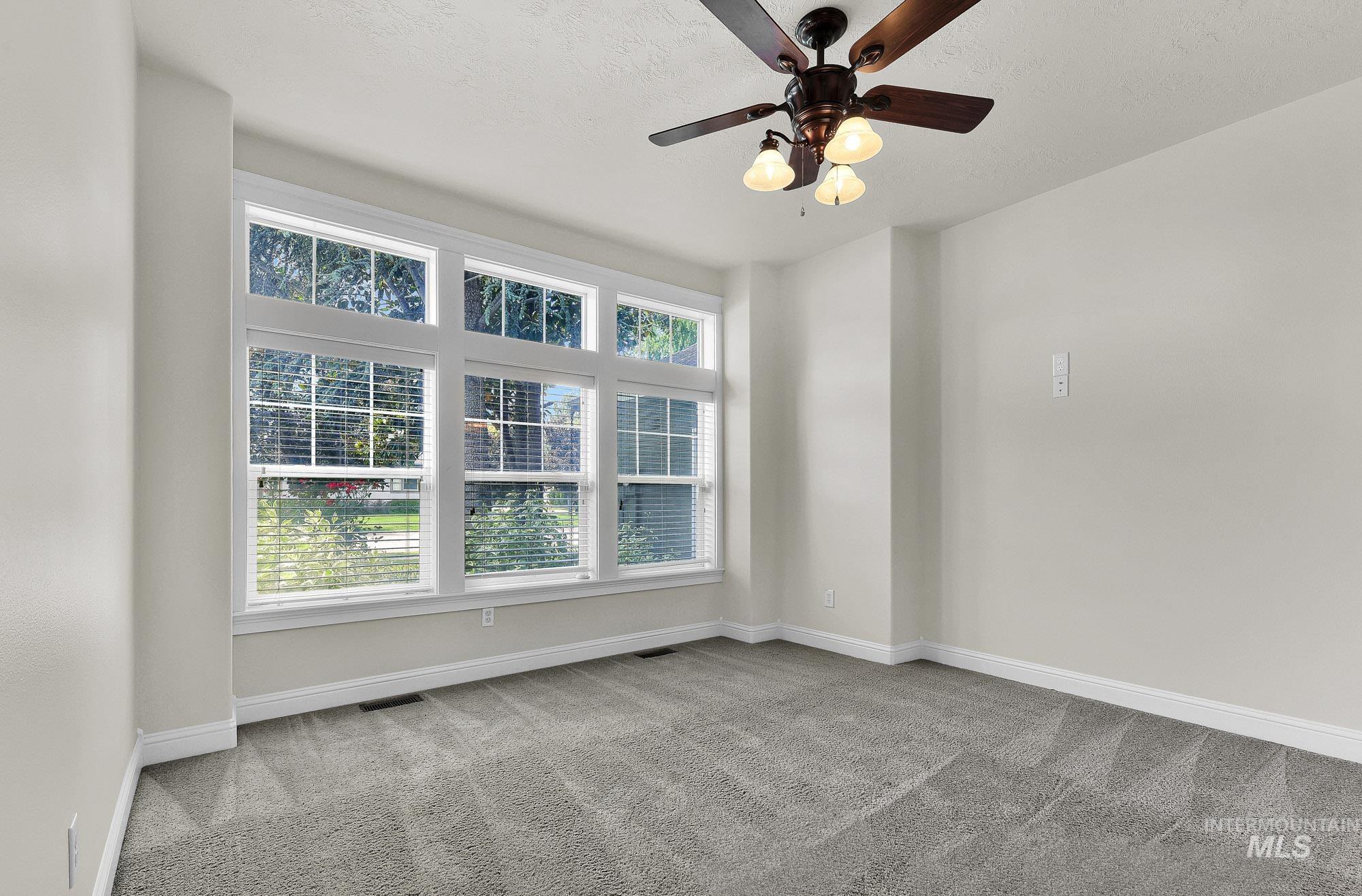 2172 W Cedar Grove Property Photo 5
